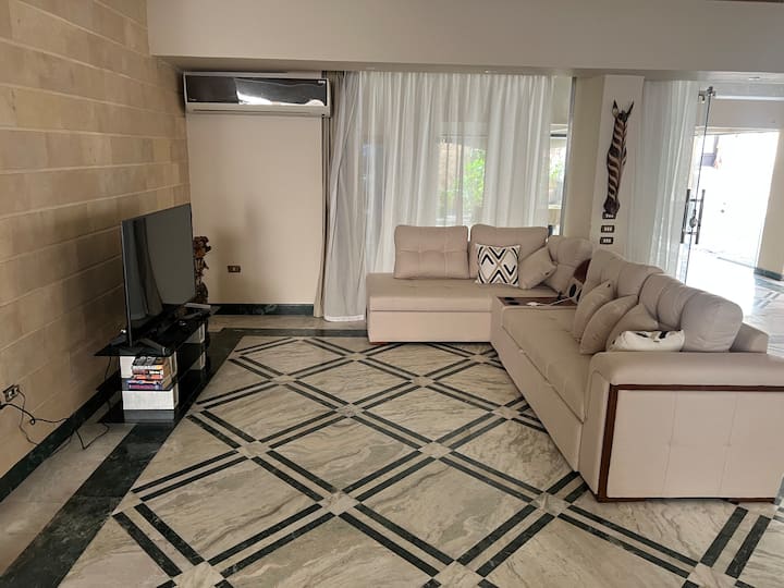 Dolce Glasshouse Game, Private Heated Pool&jacuzzi - Mısır