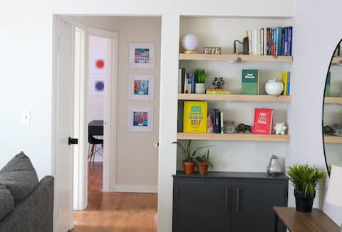 Popular Airbnb listing: Clintonville Retreat- Central, Quiet, Washer/Dryer in Clintonville