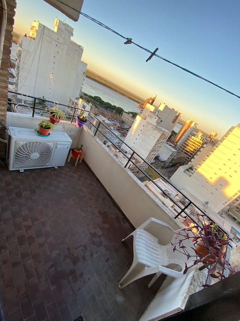 Downtown apartment with river view