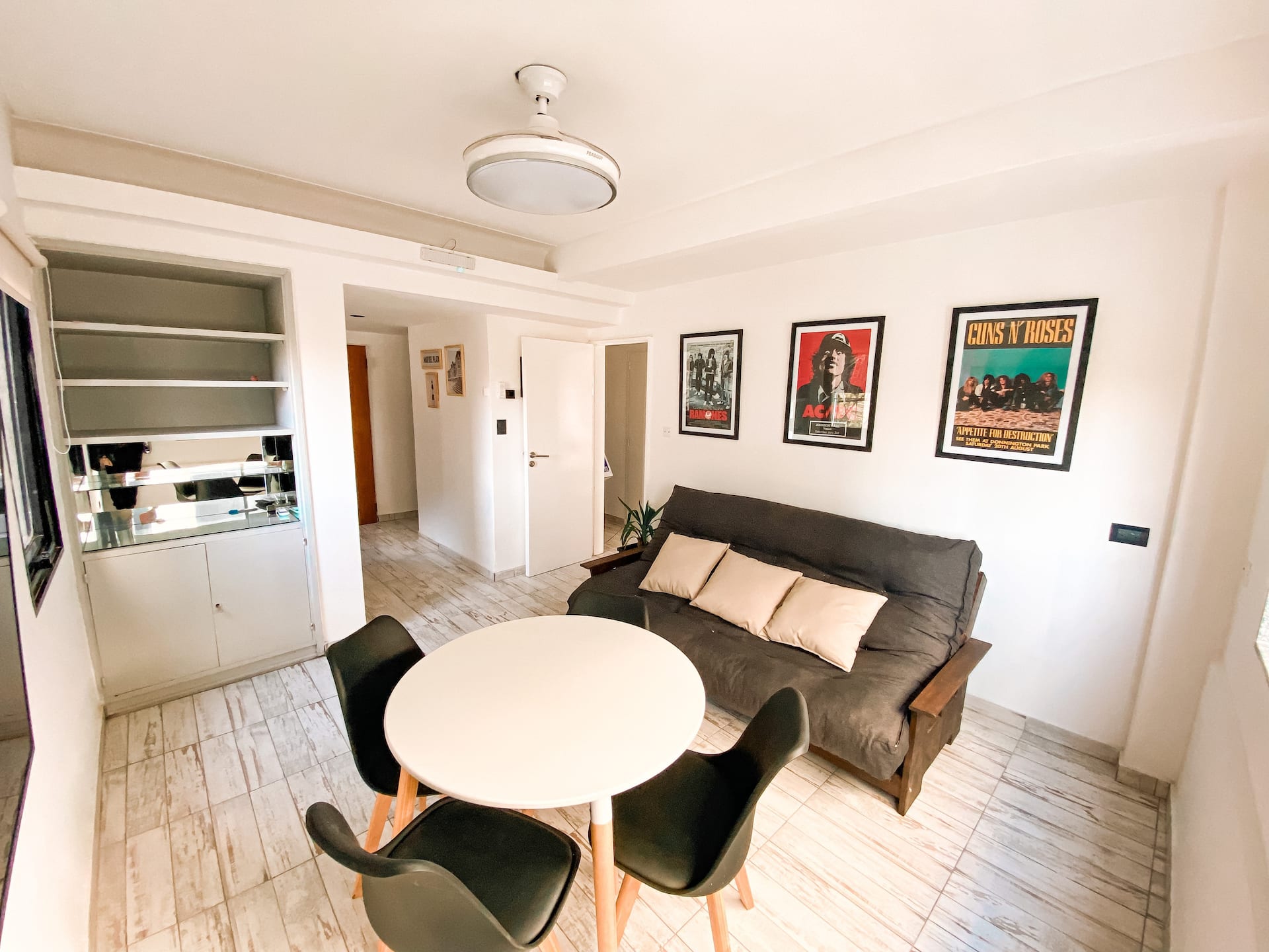Two-bedroom apartment in Retiro