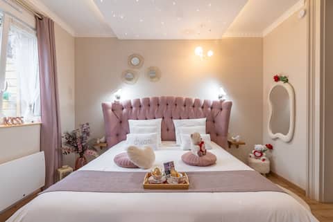 Top Airbnb: The romantic bubble spa Calais in Calais