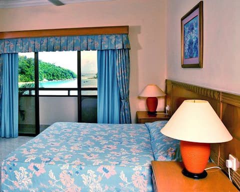 Spacious Apartment In Tioman