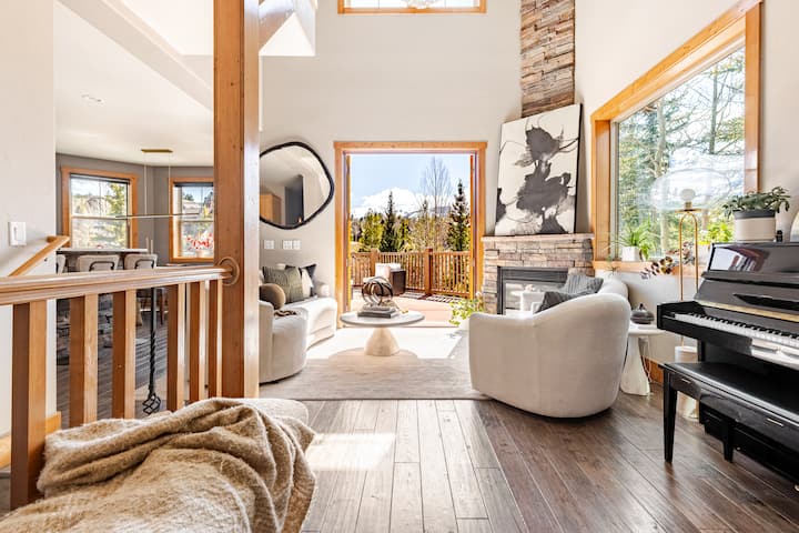 Mountain Retreat W Hot Tub & Views 30+ Day Stays - Colorado