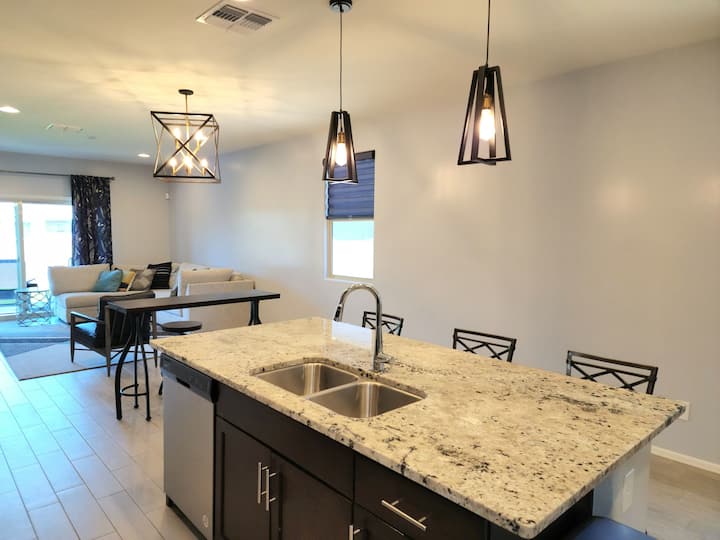 Gladden Farms Haven! - Marana, AZ