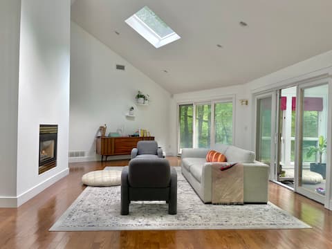 Peaceful house with meditation room