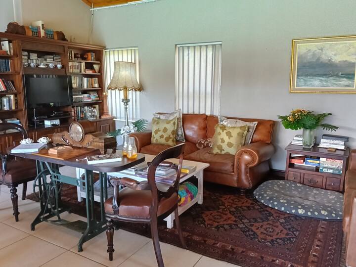Double Room With Balcony, Aircon, Wi-fi & Tv - Wellington, South Africa