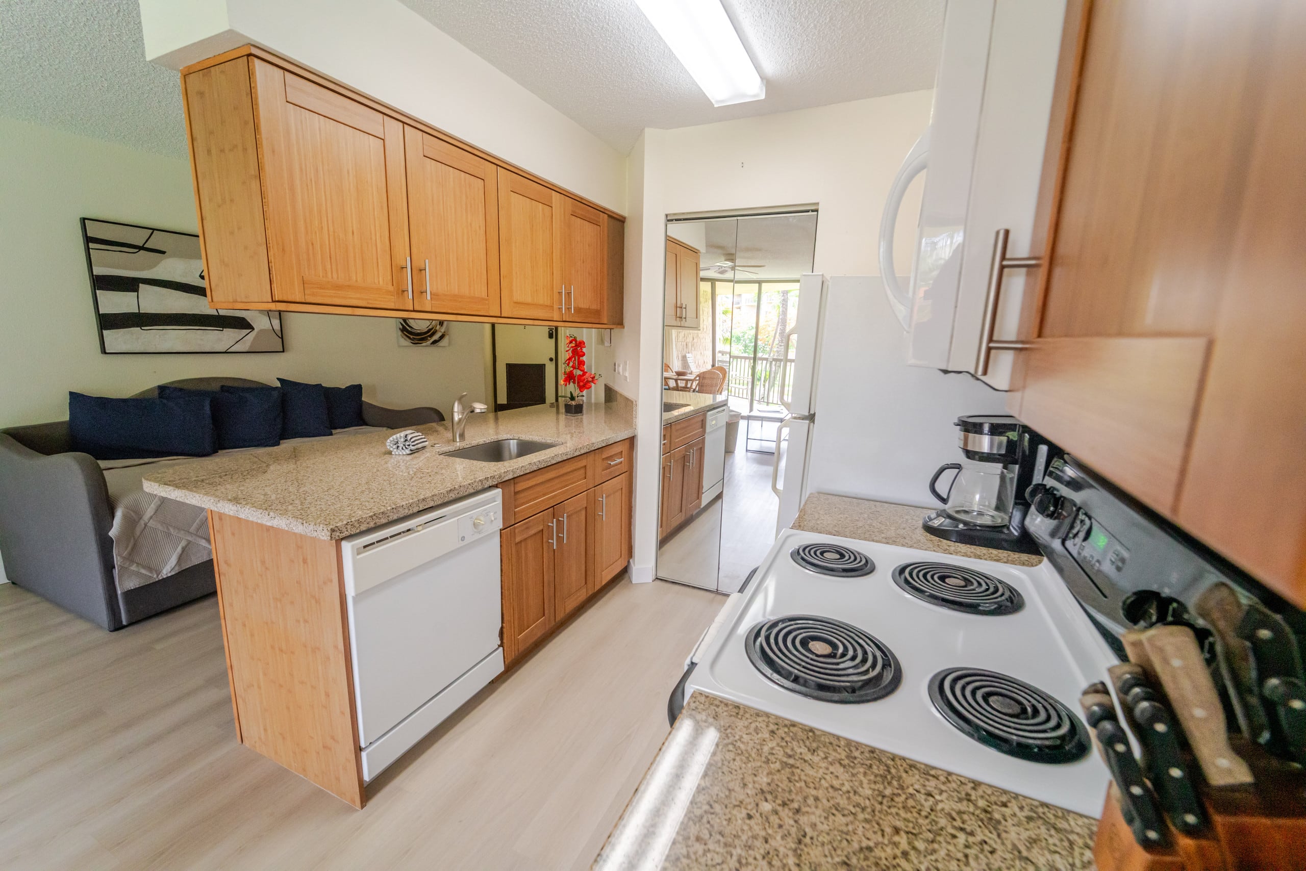 South Maui Beach Front Condo - Image 14