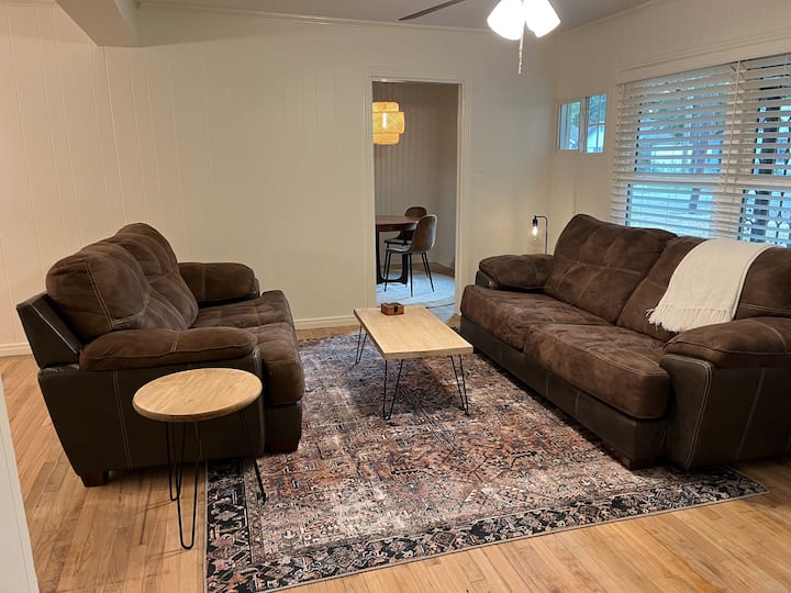 غرفة المعيشة 