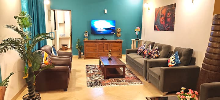 Living room image 4
