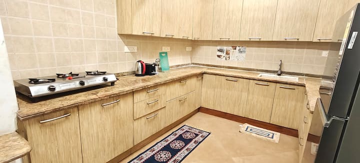 Kitchenette image 2