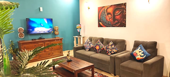 Living room image 3