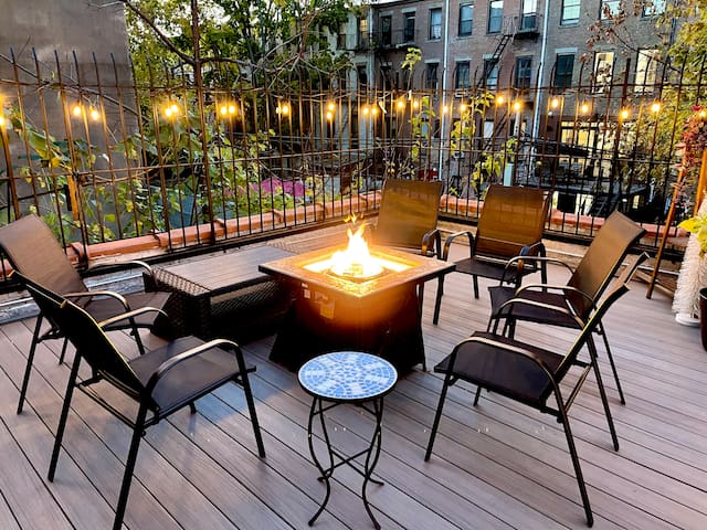 @the Chillspot Duplex ( KNG sz Bds) 3 bathrooms