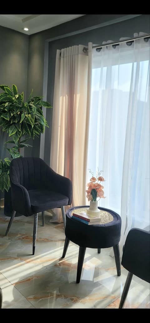 Graceful 1 bed apartment bahria