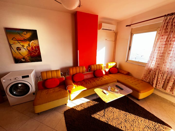 Beachfront Apartment In Durres | Balcony Sea Views - Durrës