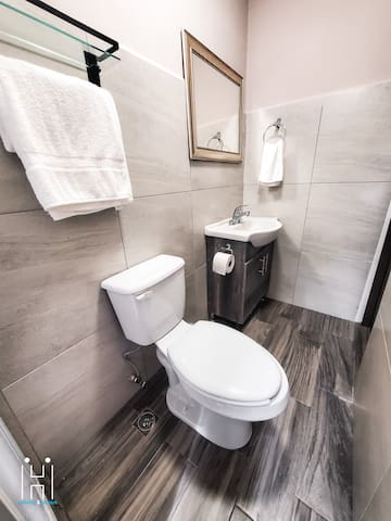 Coworking managed Airbnb listing 3