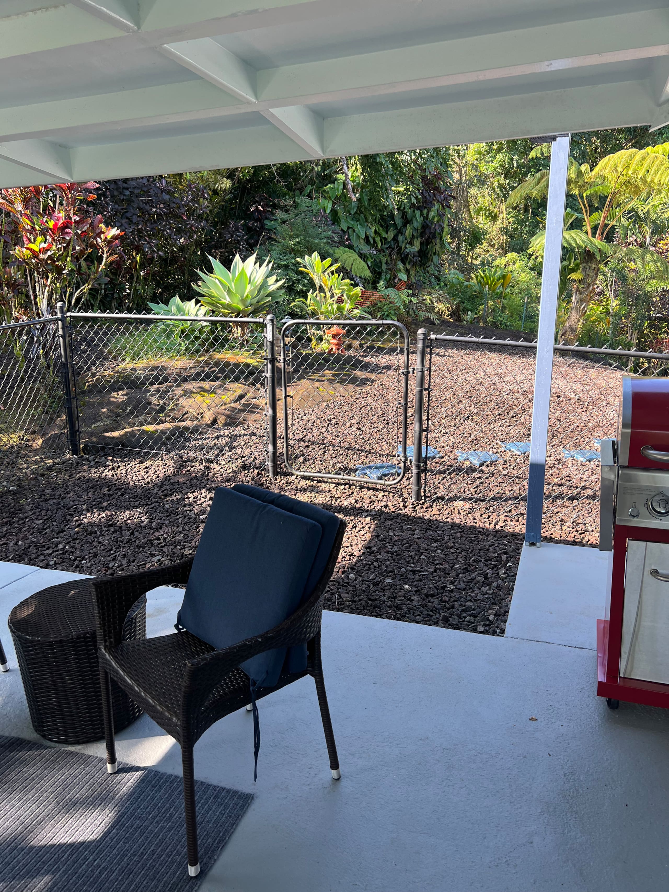 Home in Hilo · ★5.0 · 1 bedroom · 2 beds · 1 private bath - Image 87
