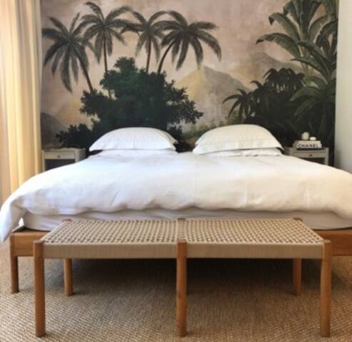 Wine-lands Villa in Golf Estate gallery image 2