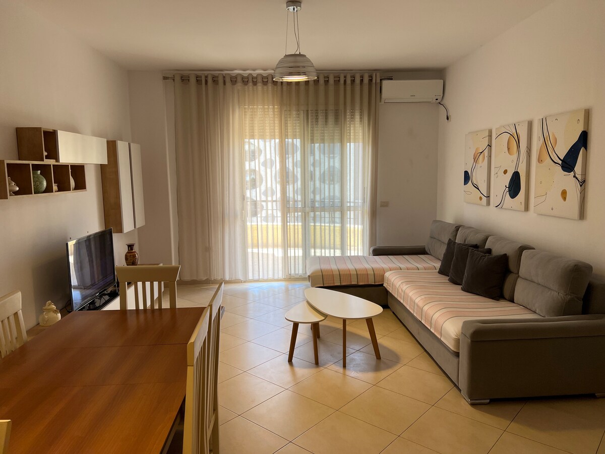 Listing 958010282823929569