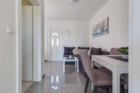 Top Airbnb: Apartman Solis 2 in Općina Sukošan