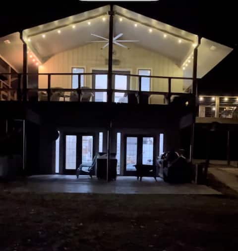 Hickory Hill Lodge on the Lake