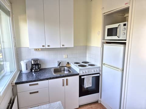 Popular Airbnb listing: A soulful studio near the city centre and the sea in Lauttasaari
