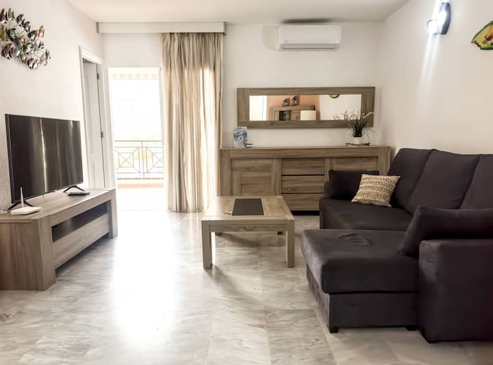 Dinastia B403 By Tenerife Rental & Sales - Los Cristianos