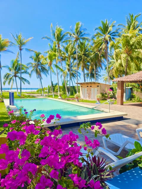 Beach Front - Rancho Mar y Tierra