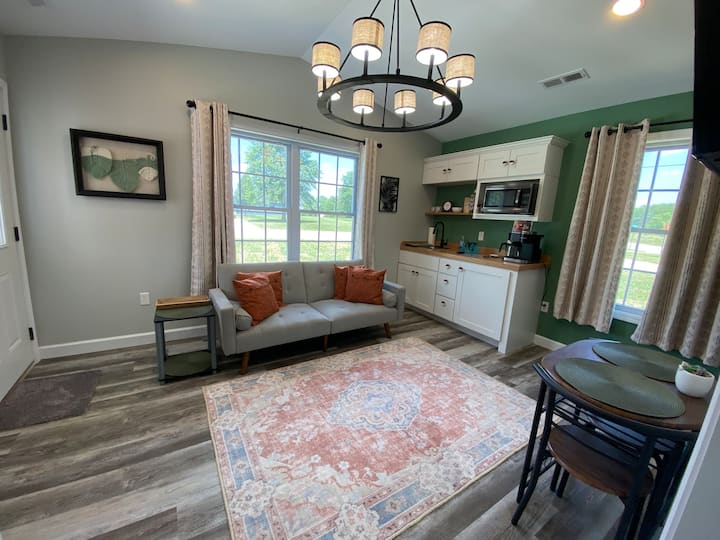 Retreat Air - Swim Spa, King Bed, No Cleaning Fee - Missouri