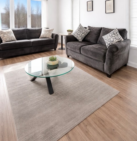 Modern 3BR in Welland • Near Niagara Falls