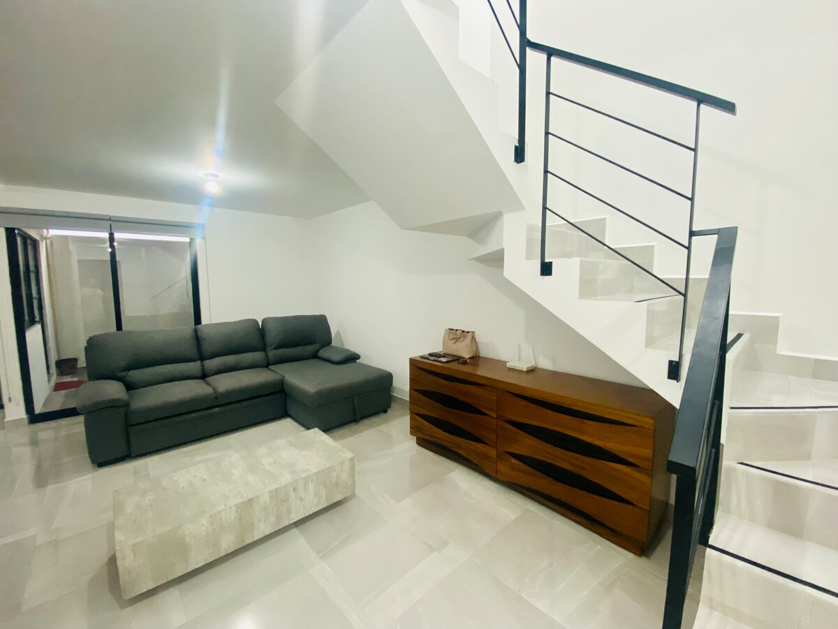 Top Airbnb: House 45 * Querétaro * Zákia Residencial in Zakia [Fraccionamiento]