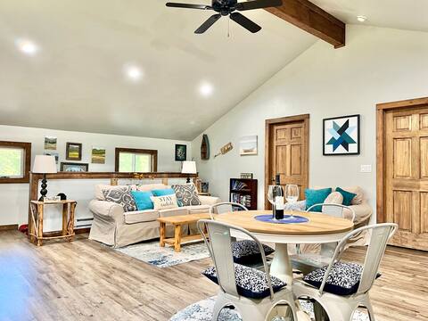 Perfect Lake Loft w/Lake Access Cove