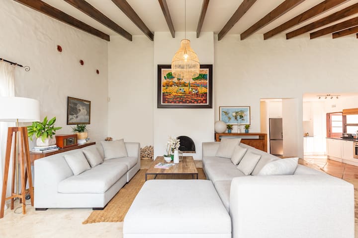 Hotlist Hacienda style home!