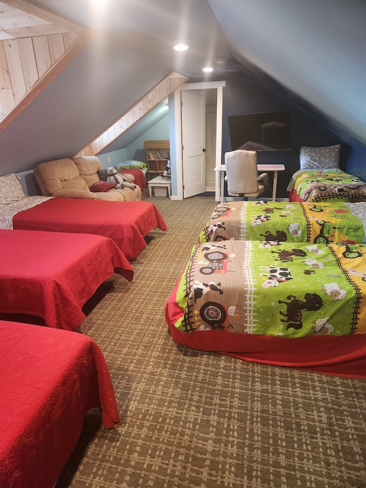 Bedroom 9
