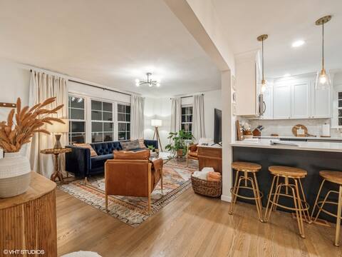 Chez Moi-4 beds-3 bedroom-two bath-sleeps 7-