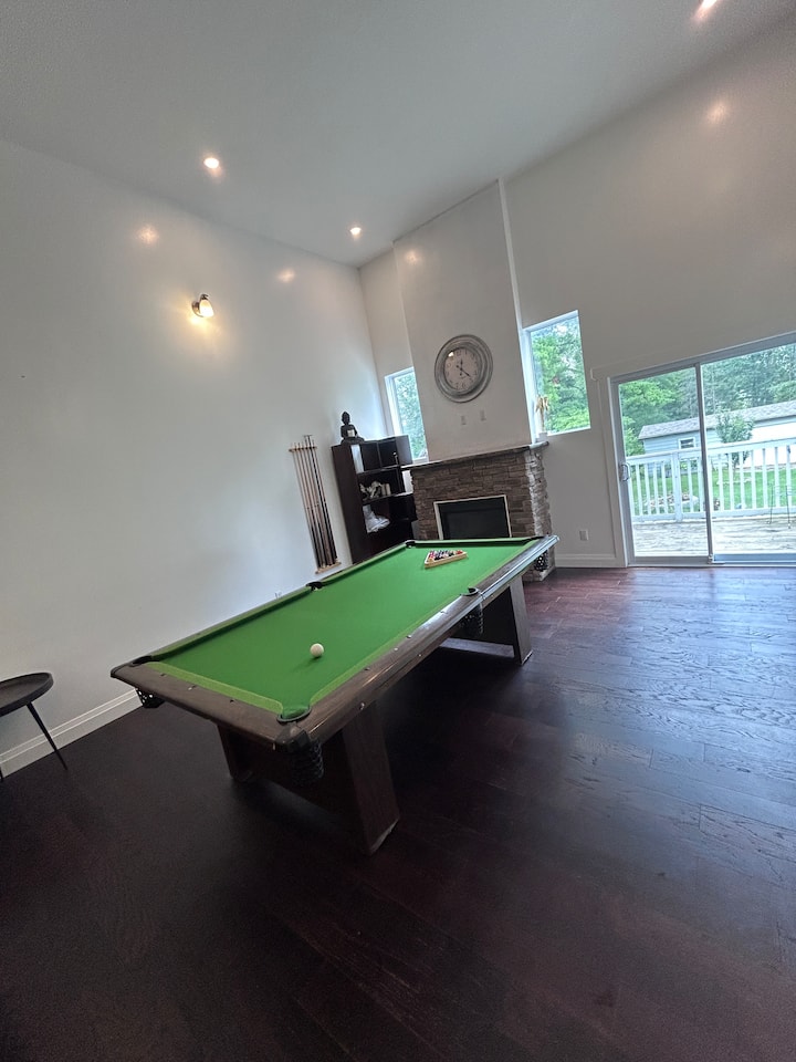 Spacious Cottage By The Lake - Innisfil