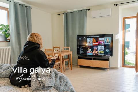 Lakeview studio with patio. Villa Galya @GardaDoma
