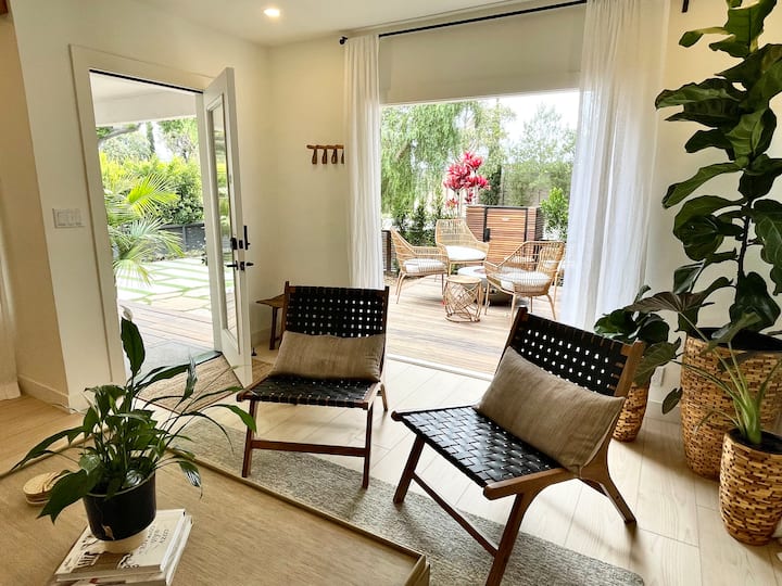 Magnolia House In Venice - Santa Monica, CA