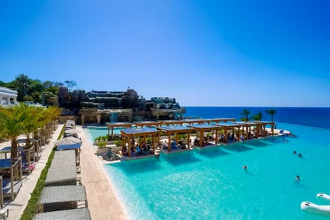 8 BR Grand Villa in Sosua Ocean Village Santa Fe