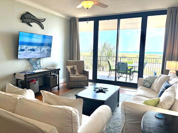 ¡Vistas a la playa y al Golfo de América desde casi todas las habitaciones! 