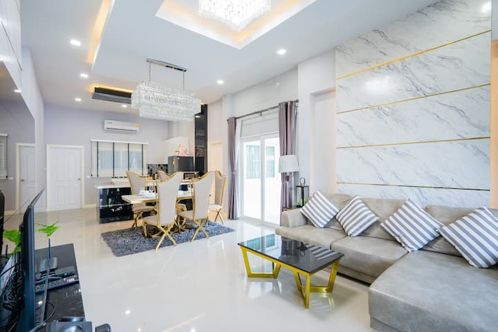 Umbrella - Sattahip