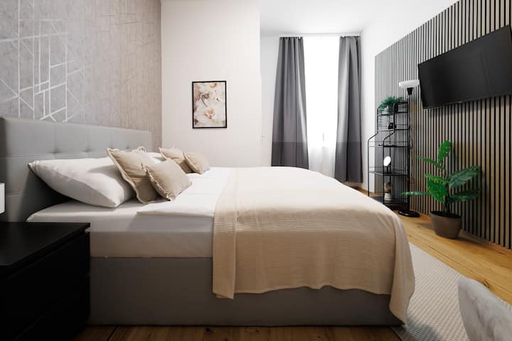 #5 Modern 2 Bedroom Apartment Sleeps 4 - Vienna