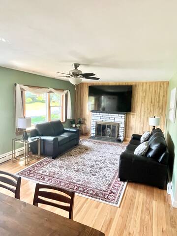 Middletown/Newport Cozy Ranch gallery image 4