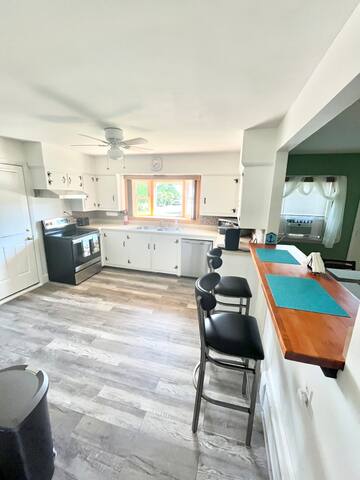 Middletown/Newport Cozy Ranch gallery image 5