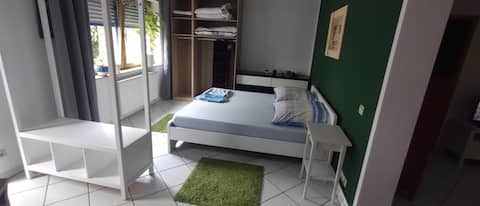 Top performing Airbnb: Pleasant apartment + parking in front in Bernkastel Kues
