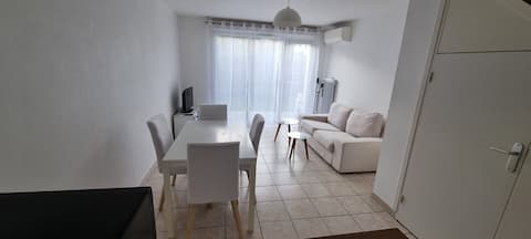 Air-conditioned 3-bedroom duplex house