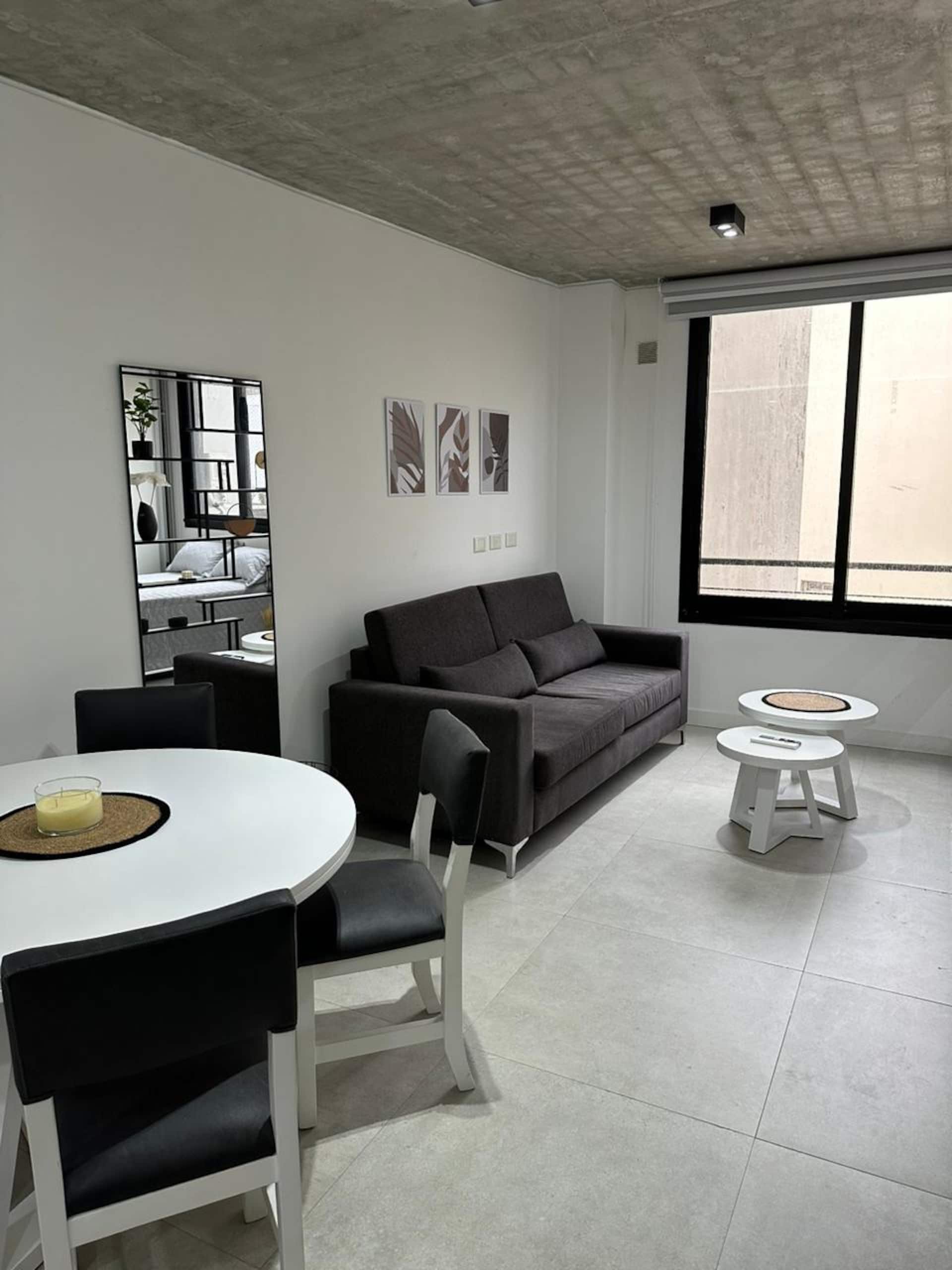 Bright and Modern Space in Almagro
