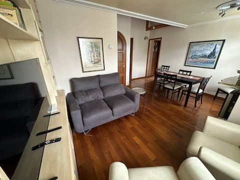 Propiedad de Airbnb exitosa: Great location with a garage en Ciudad De Mendoza