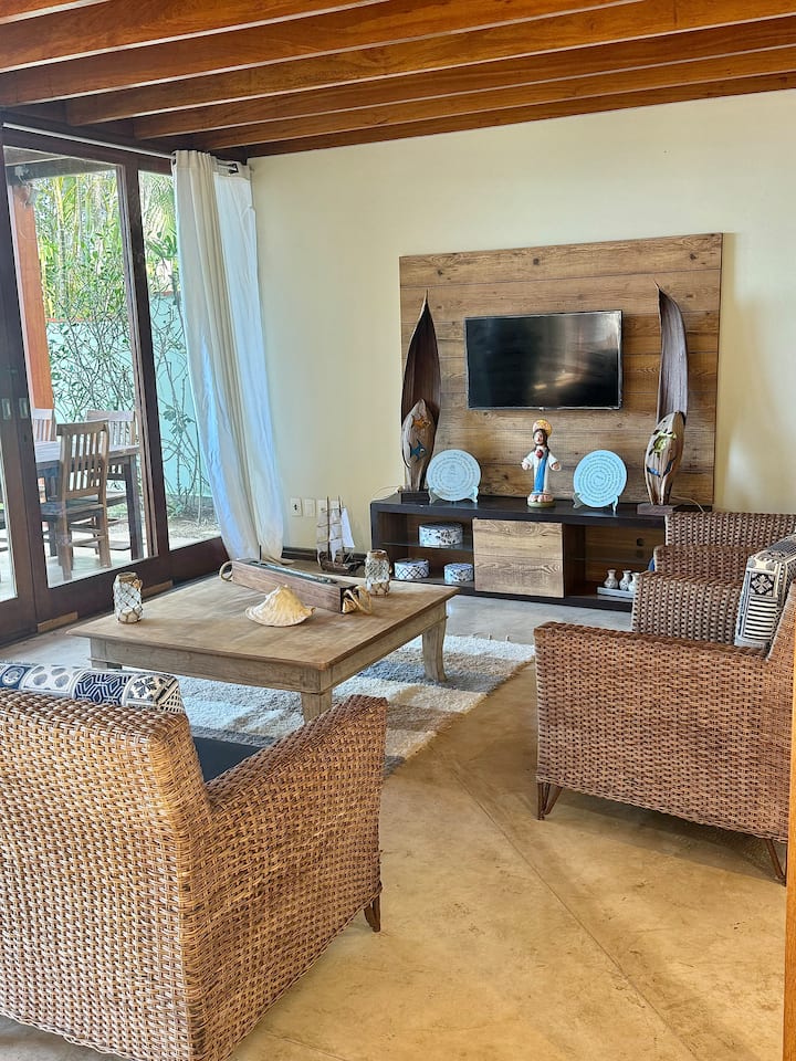Casa Pé Na Areia Ubatuba Toninhas - Ubatuba