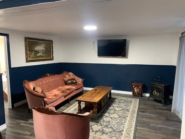 A Modern  But Vintage  Rare Gem - Picton