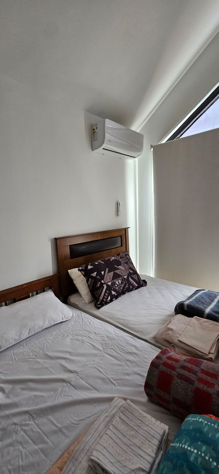 غرفة النوم 2